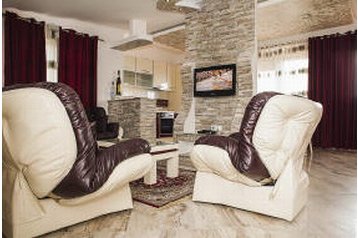 Montenegro Privát Bar, Esterno